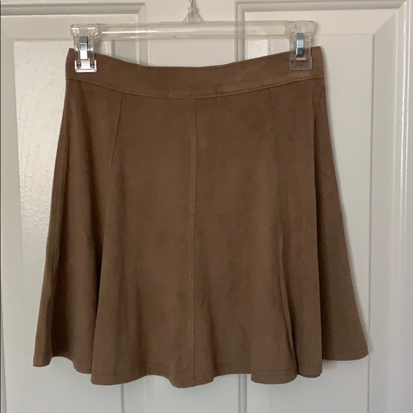 Tilly’s Full Tilt Faux Suede Button Up Skirt - Picture 2 of 3